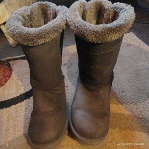UGG Tall boots Grey with bows on back of boots .